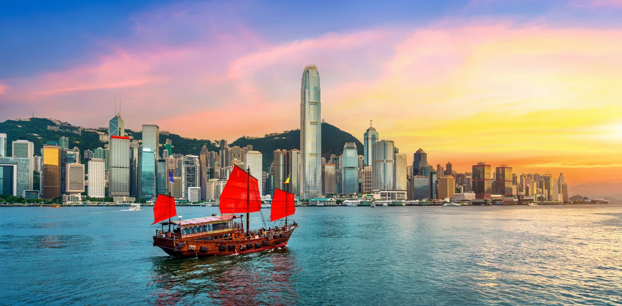 ASMO Logistics - Гонконг запускает цифровую портовую систему: новая эра отслеживания грузов из Китая